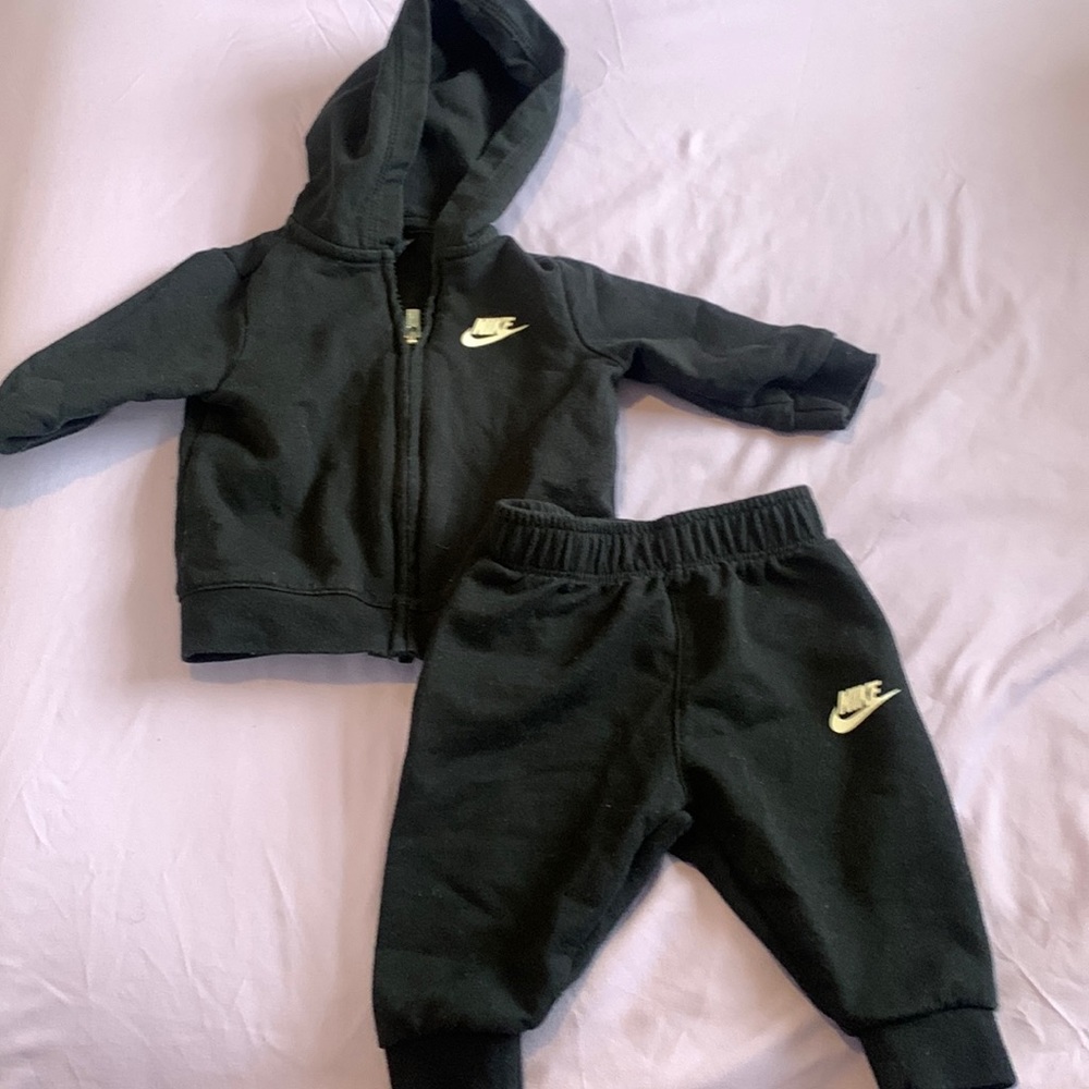 Nike baby boy sweatsuit